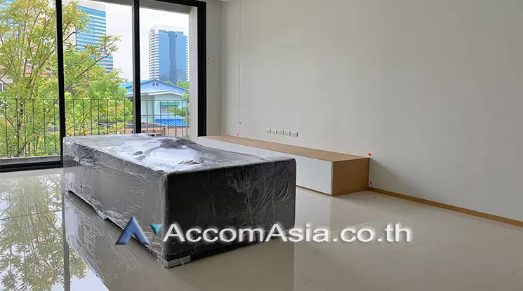  2 Bedrooms  Apartment For Rent in Sukhumvit, Bangkok  near BTS Phrom Phong (AA25226)