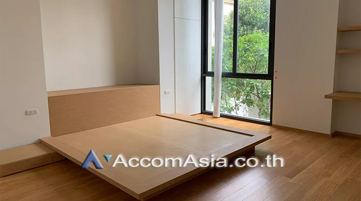  2 Bedrooms  Apartment For Rent in Sukhumvit, Bangkok  near BTS Phrom Phong (AA25226)