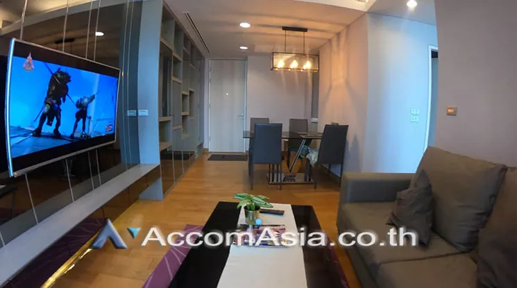  2 Bedrooms  Condominium For Rent in Sukhumvit, Bangkok  near BTS Phrom Phong (AA25248)