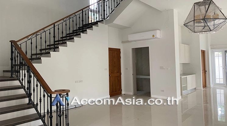  1  4 br House For Rent in sukhumvit ,Bangkok BTS Phrom Phong AA25249