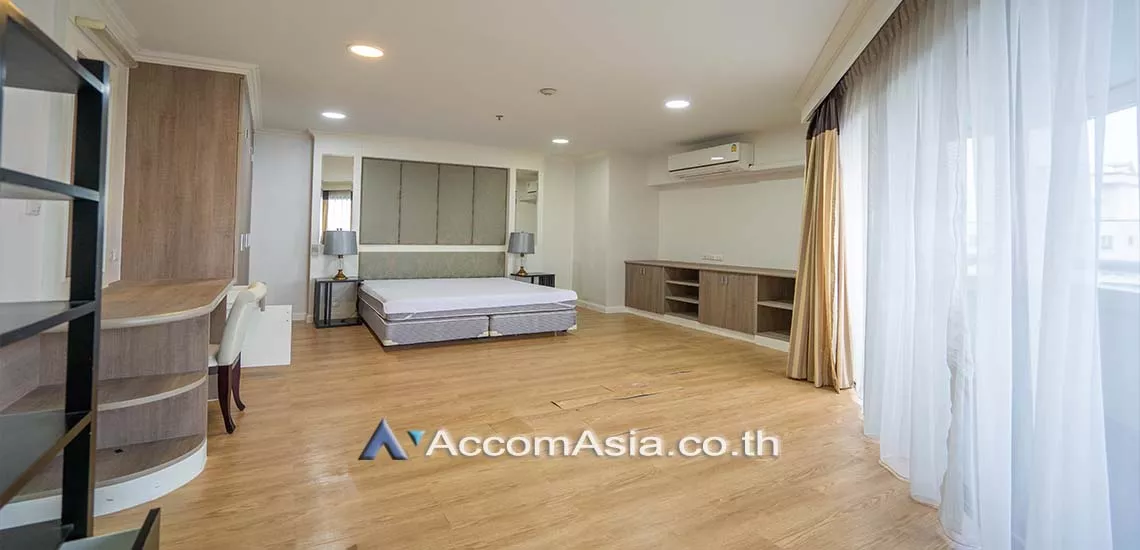  2 Bedrooms  Condominium For Rent in Sukhumvit, Bangkok  near BTS Phrom Phong (AA25254)