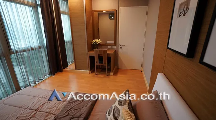  2 Bedrooms  Condominium For Rent in Sukhumvit, Bangkok  near BTS Ekkamai (AA25278)