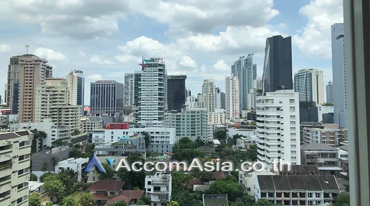 Corner Unit | Baan Siri 31 Condominium