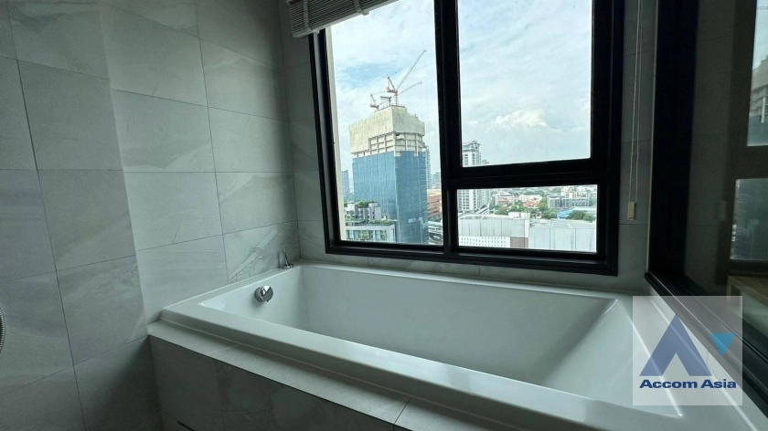 17  2 br Condominium For Rent in Sukhumvit ,Bangkok BTS Ekkamai at Rhythm Ekkamai AA25317