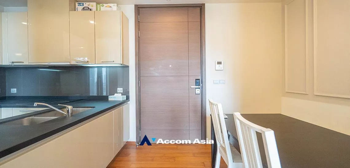  2 Bedrooms  Condominium For Rent in Sukhumvit, Bangkok  near BTS Thong Lo (AA25322)