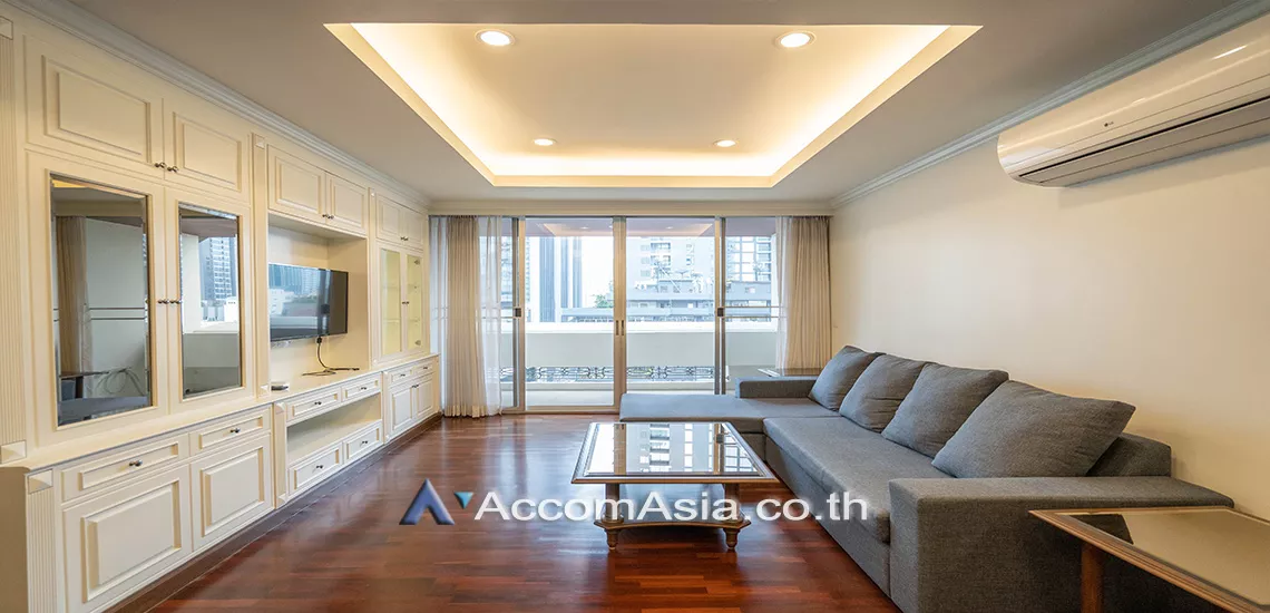 Big Balcony |  2 Bedrooms  Condominium For Rent in Sukhumvit, Bangkok  near BTS Nana (AA25334)