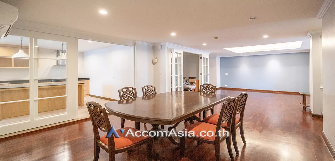 Big Balcony |  2 Bedrooms  Condominium For Rent in Sukhumvit, Bangkok  near BTS Nana (AA25334)