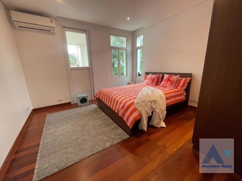 7  4 br House For Rent in Sukhumvit ,Bangkok BTS Phrom Phong AA25344