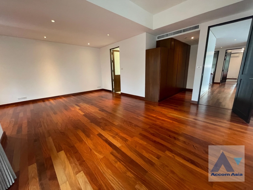 9  4 br House For Rent in Sukhumvit ,Bangkok BTS Phrom Phong AA25344