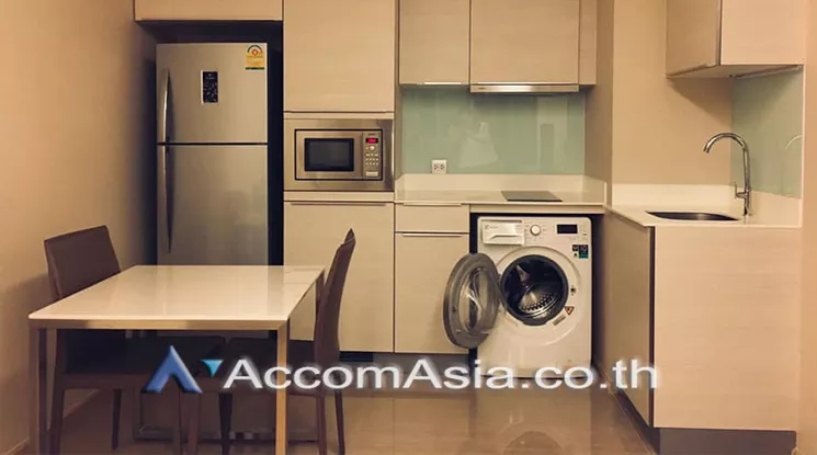  1 Bedroom  Condominium For Rent in Sukhumvit, Bangkok  near BTS Thong Lo (AA25346)
