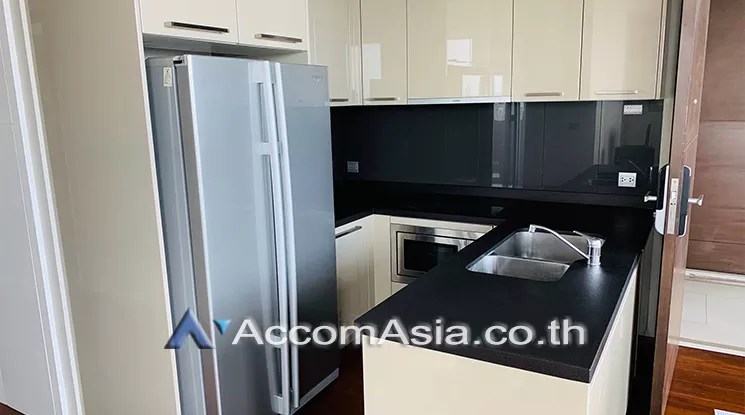  2 Bedrooms  Condominium For Rent in Sukhumvit, Bangkok  near BTS Thong Lo (AA25352)