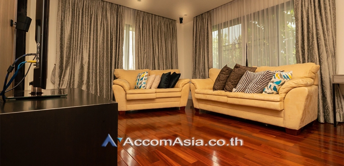 11  3 br House For Rent in Lat phrao ,Bangkok   at Baan Issara Rama 9 AA25399