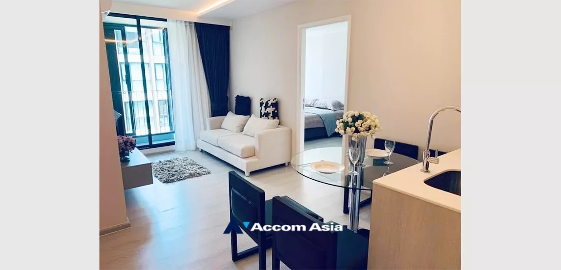  2 Bedrooms  Condominium For Rent & Sale in Sukhumvit, Bangkok  near BTS Thong Lo (AA25463)