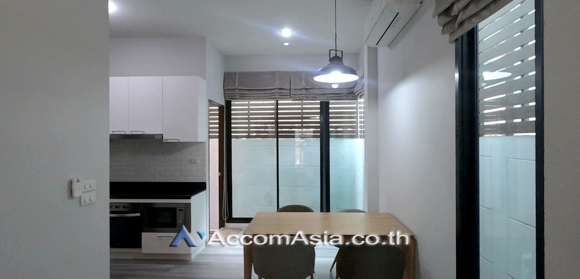 7  3 br House for rent and sale in Sukhumvit ,Bangkok BTS Ekkamai - BTS Phra khanong AA25483