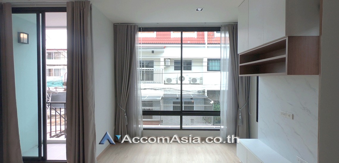 17  3 br House for rent and sale in Sukhumvit ,Bangkok BTS Ekkamai - BTS Phra khanong AA25483