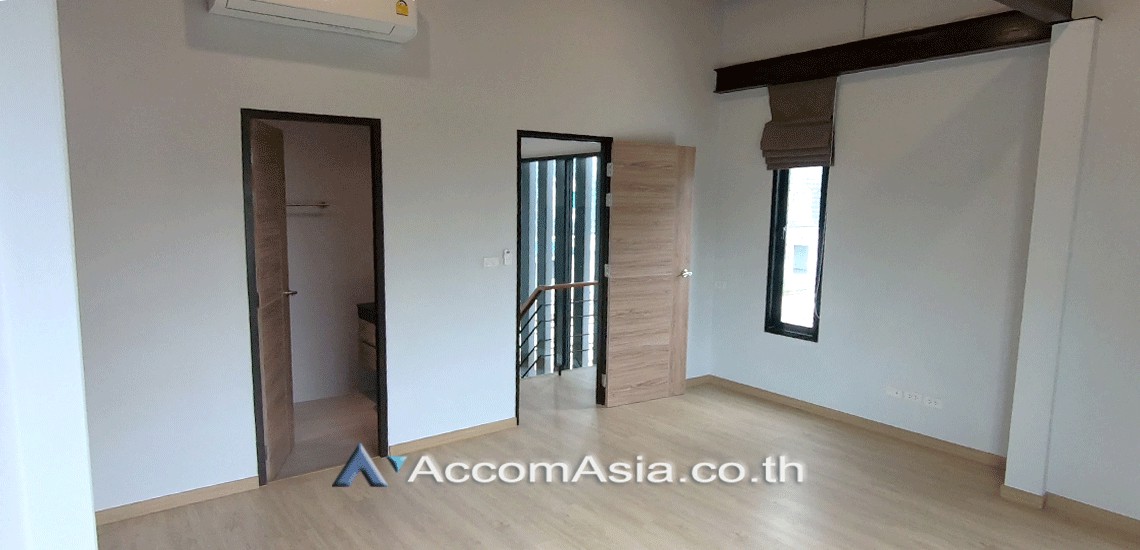 13  3 br House for rent and sale in Sukhumvit ,Bangkok BTS Ekkamai - BTS Phra khanong AA25483