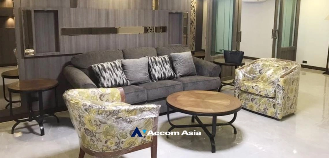 Pet friendly |  3 Bedrooms  Condominium For Rent in Sukhumvit, Bangkok  near BTS Phrom Phong (AA25592)