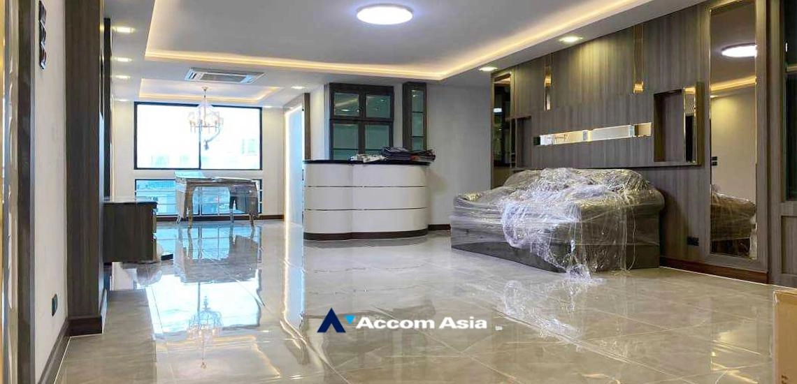 Pet friendly |  3 Bedrooms  Condominium For Rent in Sukhumvit, Bangkok  near BTS Phrom Phong (AA25592)