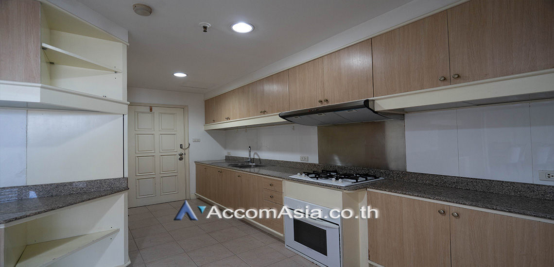 Pet friendly |  3 Bedrooms  Condominium For Rent in Sukhumvit, Bangkok  near BTS Thong Lo (AA25609)