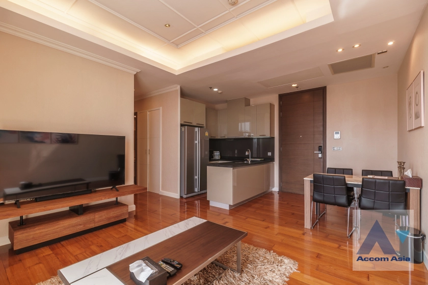 Quattro Thonglor Condominium  2 Bedroom for Sale & Rent BTS Thong Lo in Sukhumvit Bangkok