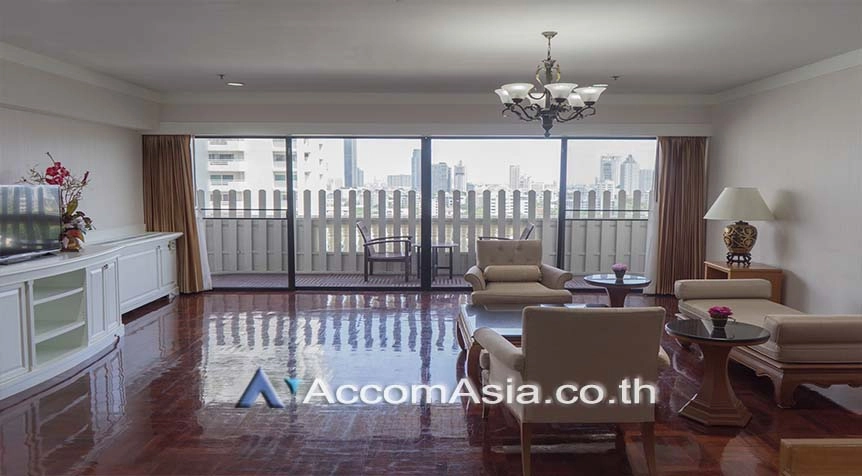 Pet friendly |  4 Bedrooms  Apartment For Rent in Sukhumvit, Bangkok  near BTS Phrom Phong (AA25662)