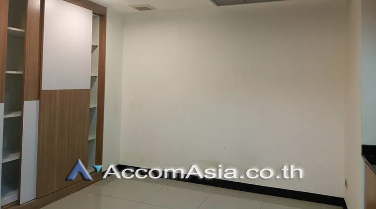  Office space For Rent in Sukhumvit, Bangkok  near BTS Nana (AA25680)