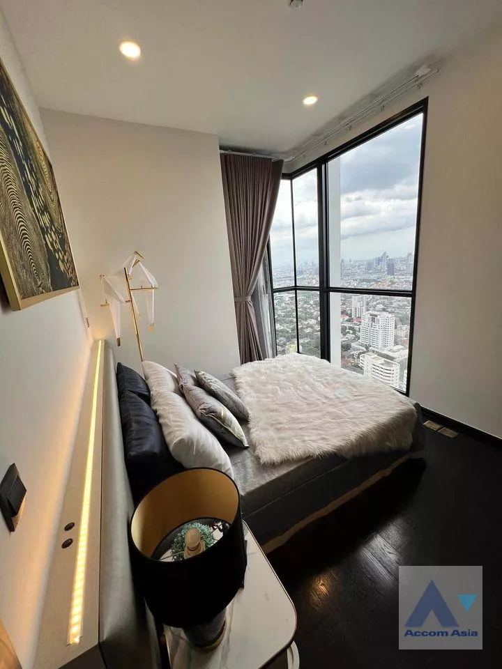  2 Bedrooms  Condominium For Rent in Sukhumvit, Bangkok  near BTS Phrom Phong (AA25696)