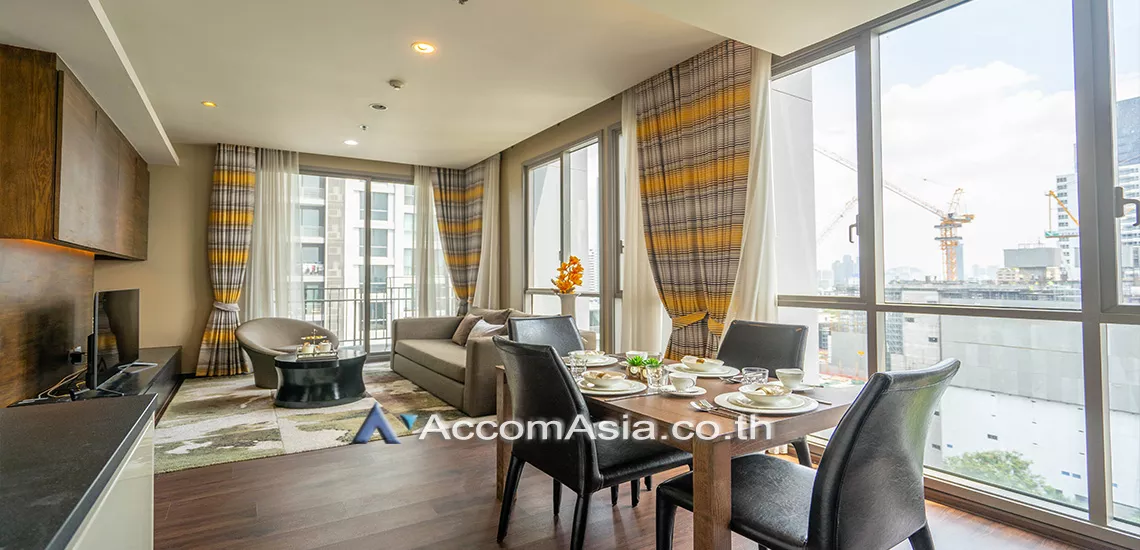 Corner Unit | Quattro Thonglor