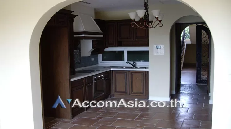 4  2 br Condominium For Sale in Bangna ,Bangkok  at Magnolia AA25706