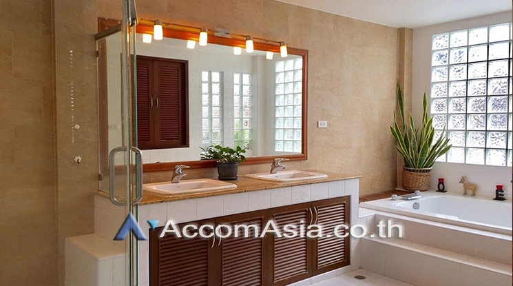 9  4 br Townhouse for rent and sale in Sukhumvit ,Bangkok BTS Phrom Phong at Townhome Sukhumvit AA25719