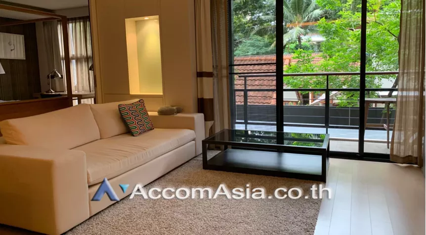  1 Bedroom  Condominium For Rent in Sukhumvit, Bangkok  near BTS Ekkamai (AA25793)