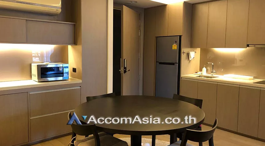  1 Bedroom  Condominium For Rent in Sukhumvit, Bangkok  near BTS Ekkamai (AA25794)