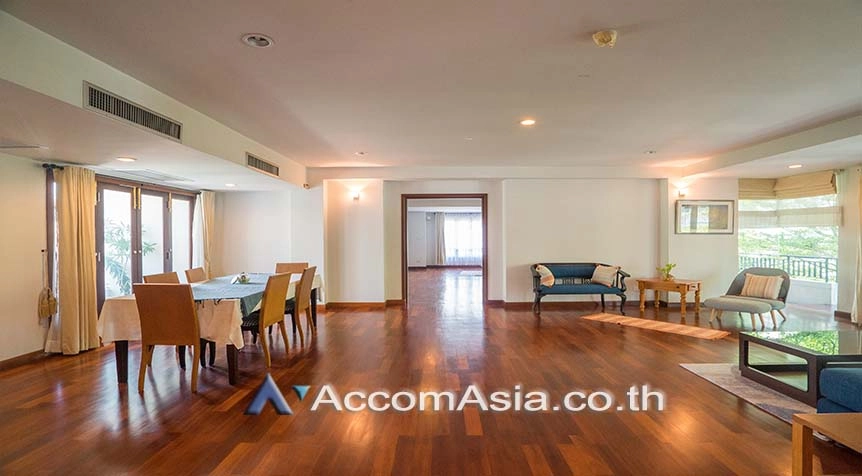 Pet friendly |  3 Bedrooms  Apartment For Rent in Sukhumvit, Bangkok  near BTS Phrom Phong (AA25817)