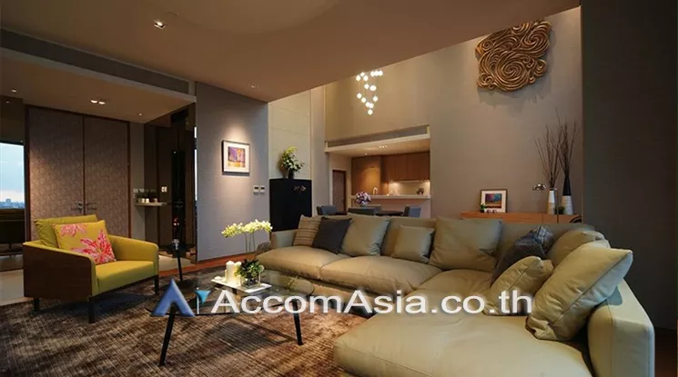  2 Bedrooms  Condominium For Rent in Sathorn, Bangkok  near BTS Chong Nonsi - MRT Lumphini (AA25821)