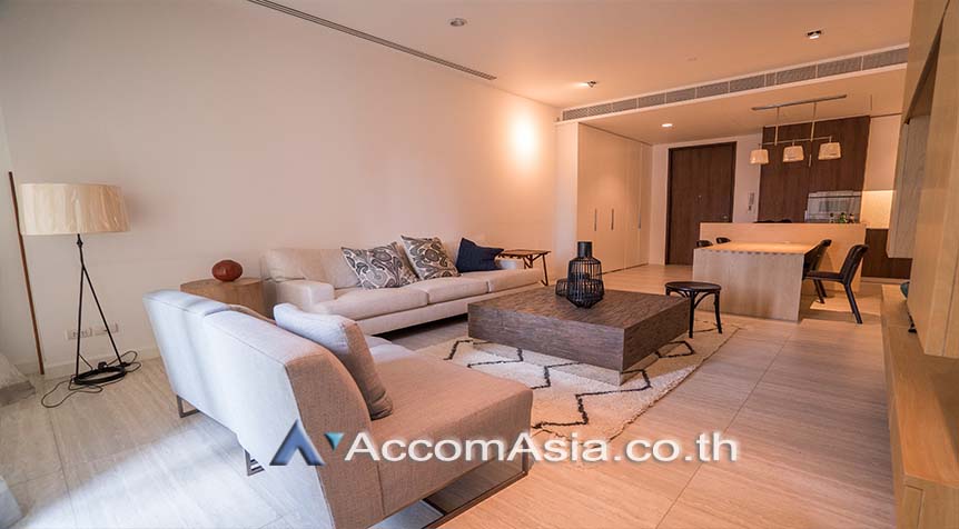  2 Bedrooms  Condominium For Rent & Sale in Ploenchit, Bangkok  near BTS Ratchadamri (AA25832)