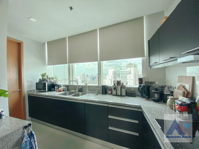 4  2 br Condominium For Sale in Sukhumvit ,Bangkok BTS Asok - MRT Sukhumvit at Millennium Residence @ Sukhumvit AA25844