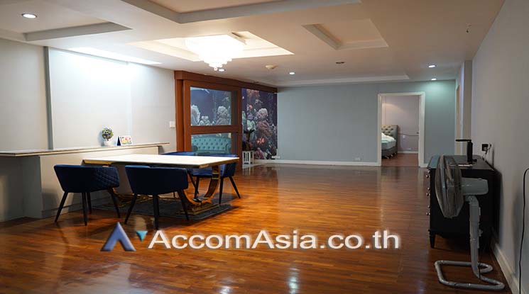 Pet friendly |  3 Bedrooms  Condominium For Rent & Sale in Sukhumvit, Bangkok  near BTS Phrom Phong (AA25851)