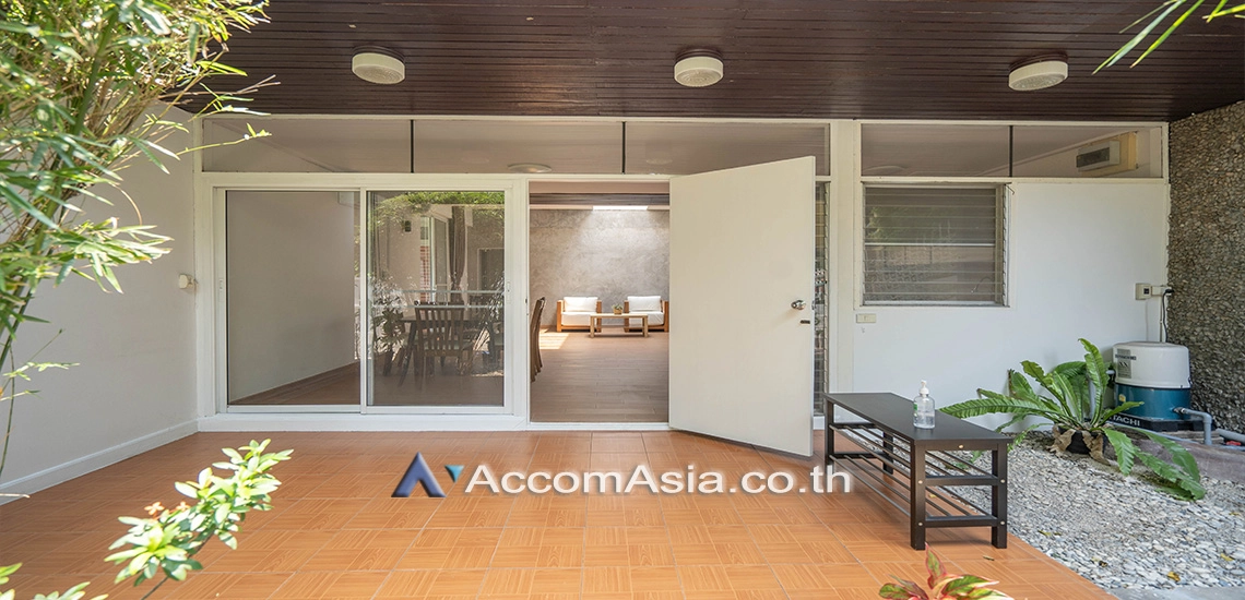 4  2 br House For Rent in ploenchit ,Bangkok BTS Ploenchit AA25853