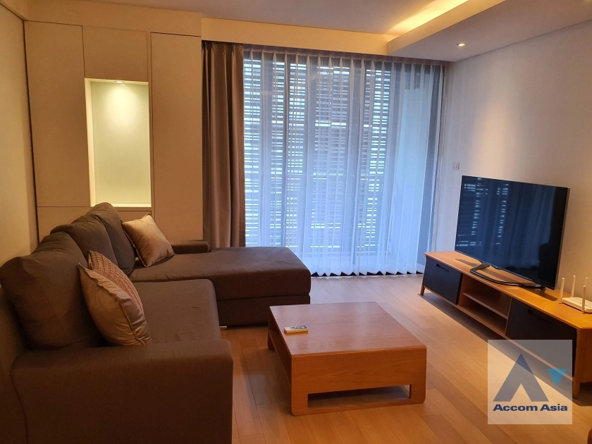  1 Bedroom  Condominium For Rent in Sukhumvit, Bangkok  near BTS Ekkamai (AA25882)