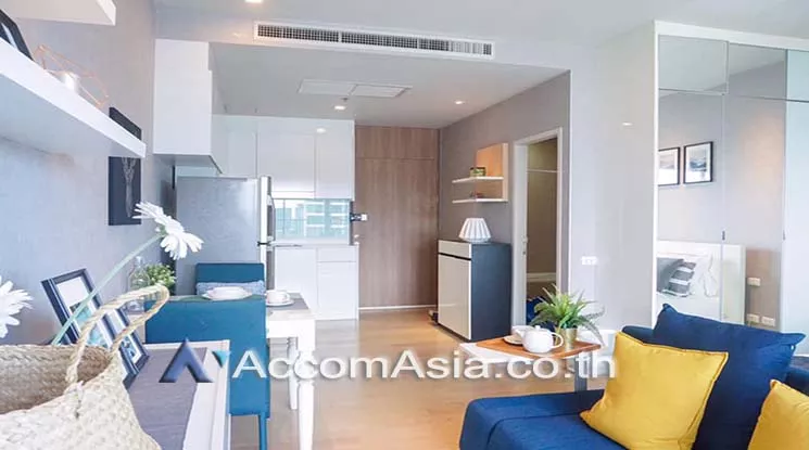  1 Bedroom  Condominium For Sale in Sukhumvit, Bangkok  near BTS Phrom Phong (AA25883)