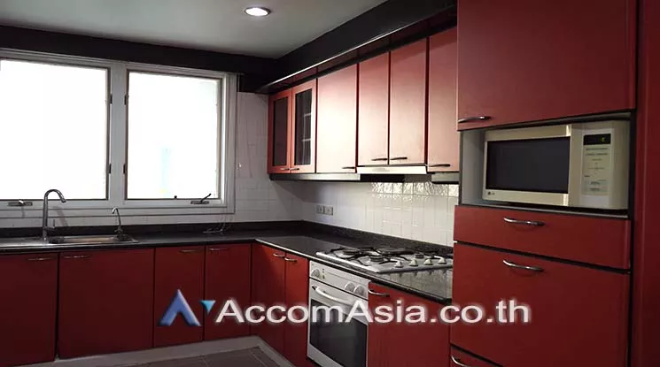 Pet friendly |  3 Bedrooms  Condominium For Rent in Sukhumvit, Bangkok  near BTS Phrom Phong (AA25889)