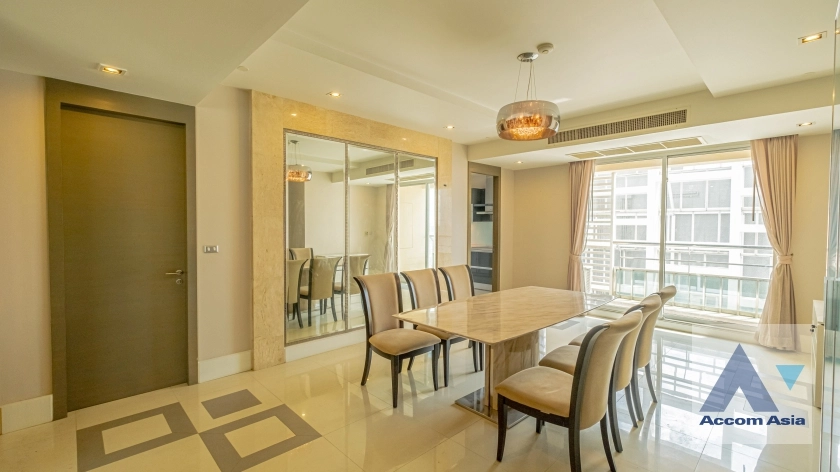 A whole floor, Pet friendly |  4 Bedrooms  Condominium For Rent & Sale in Sukhumvit, Bangkok  near BTS Phrom Phong (AA25909)