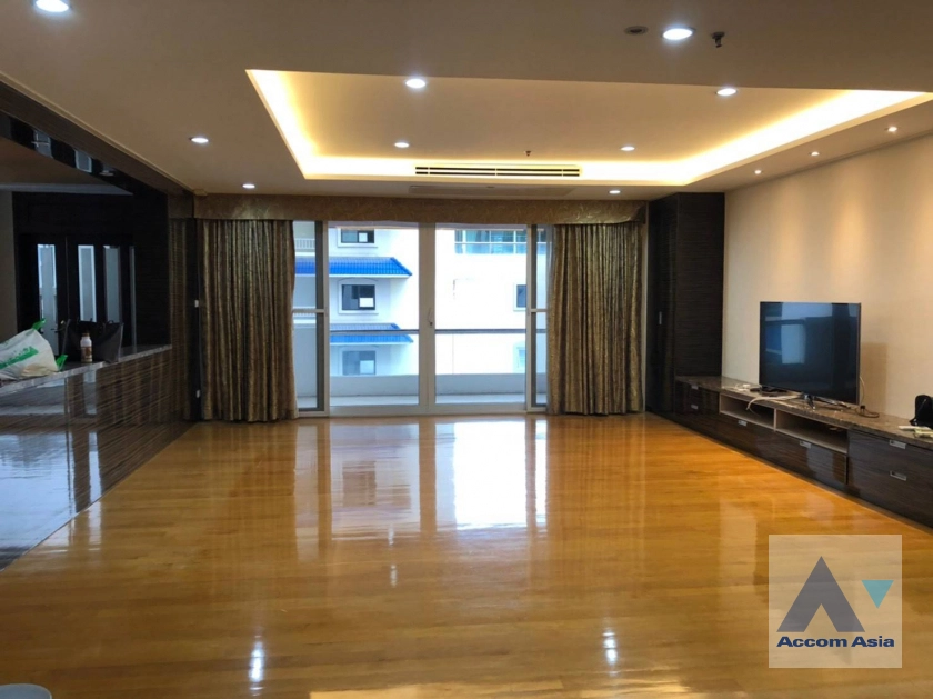  3 Bedrooms  Condominium For Rent & Sale in Sukhumvit, Bangkok  near BTS Asok - MRT Sukhumvit (AA25930)