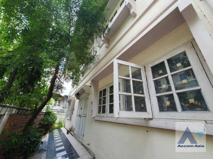  1  6 br House For Sale in  , BTS Ekkamai AA25946