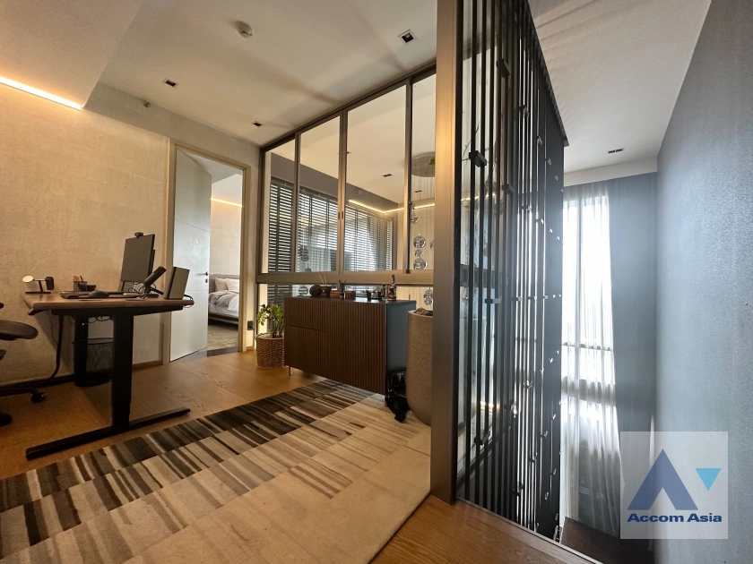 7  2 br Condominium For Sale in Sukhumvit ,Bangkok BTS Ekkamai at The Lofts Ekkamai  AA25981