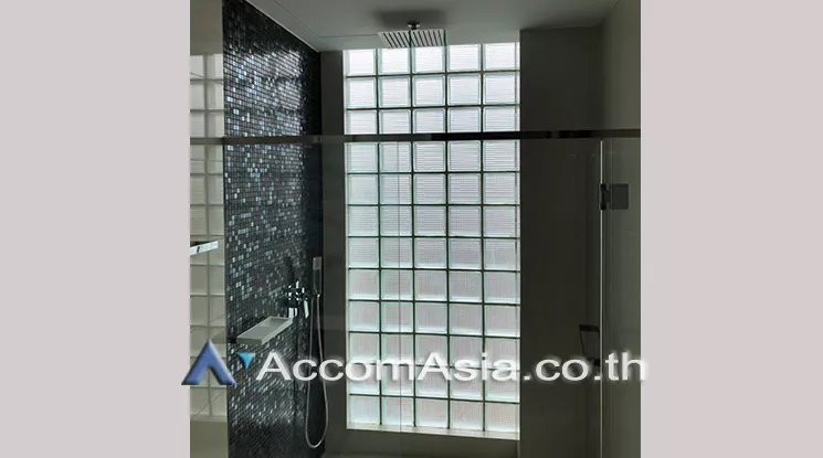  1  2 br Condominium For Sale in Silom ,Bangkok BTS Saphan Taksin - MRT Hua Lamphong at The Room Charoenkrung 30 AA25983