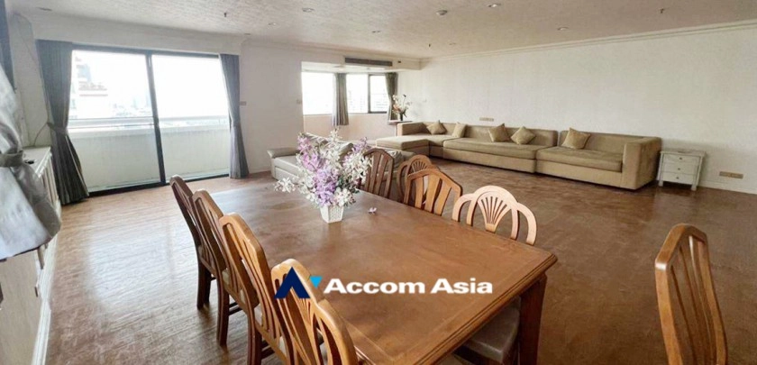  3 Bedrooms  Condominium For Rent in Sukhumvit, Bangkok  near BTS Phrom Phong (AA25984)