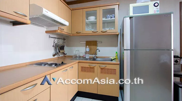  1 Bedroom  Condominium For Rent in Sukhumvit, Bangkok  near BTS Phrom Phong (AA26000)