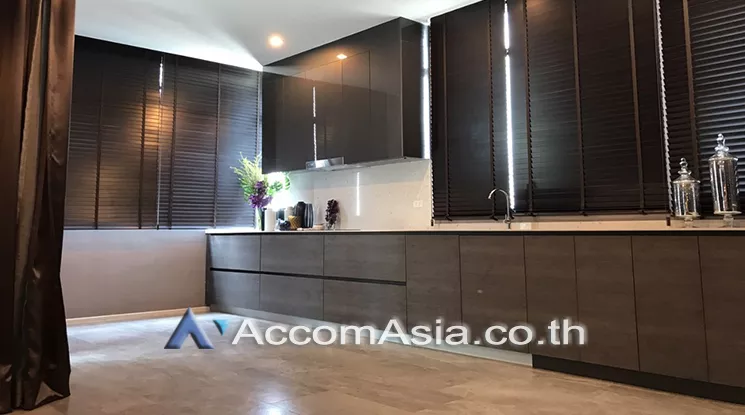 4  2 br Condominium For Rent in Ratchadaphisek ,Bangkok BTS Thong Lo - ARL Ramkhamhaeng at The Capital Ekamai Thonglor AA26006