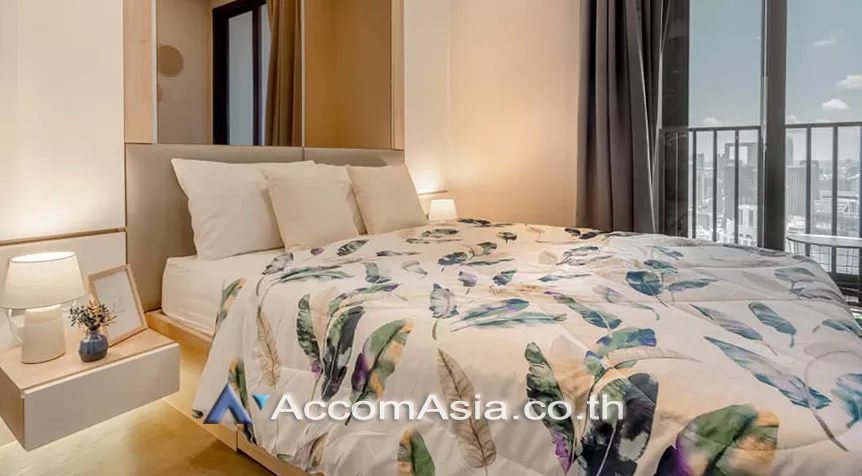  1 Bedroom  Condominium For Rent in Sukhumvit, Bangkok  near BTS Asok - MRT Sukhumvit (AA26015)